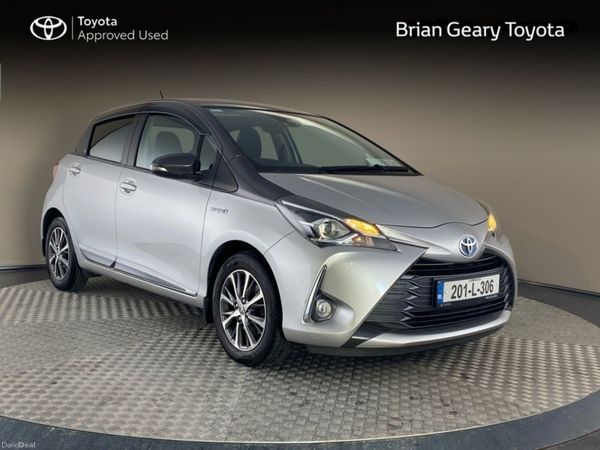 Toyota Yaris Hatchback, Petrol Hybrid, 2020, Silver