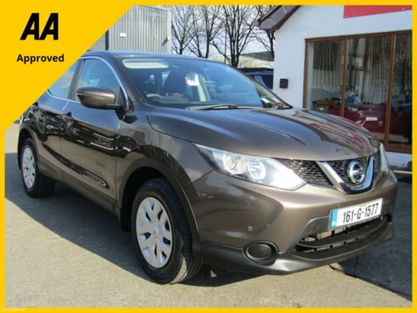Nissan Qashqai MPV, Petrol, 2016, Brown