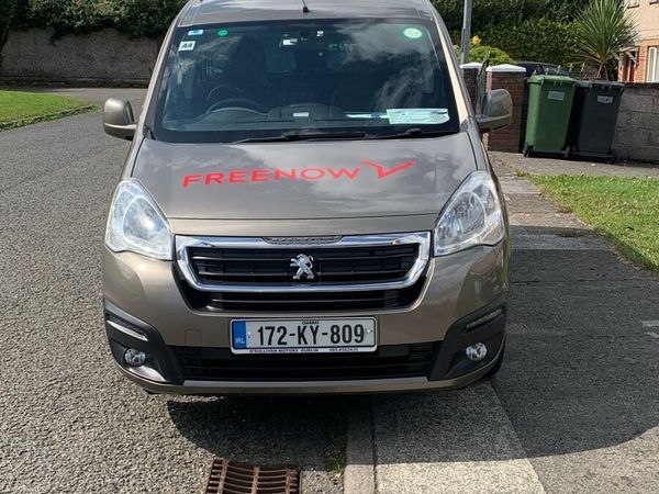 Peugeot Partner Tepee Estate/Jeep, Diesel, 2017, Brown