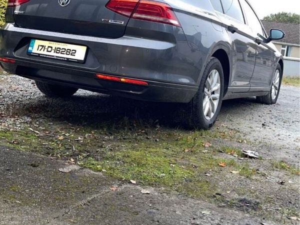 Volkswagen Passat Saloon, Diesel, 2017, Grey