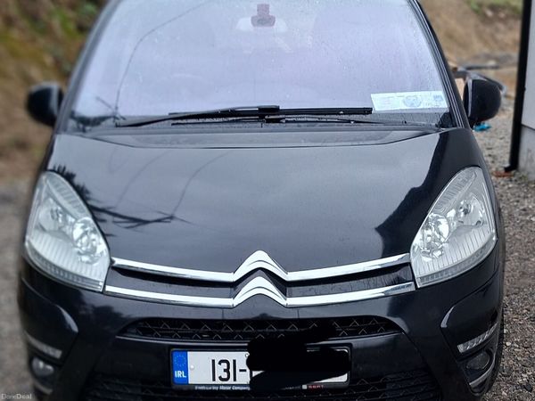 Volkswagen Touran MPV, Diesel, 2008, Black