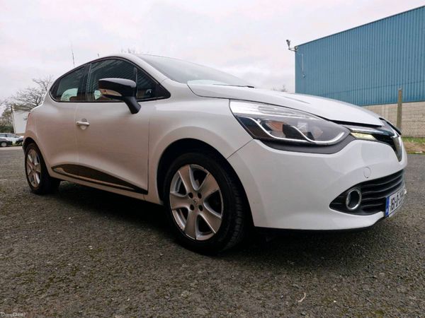 Renault Clio Hatchback, Petrol, 2016, White