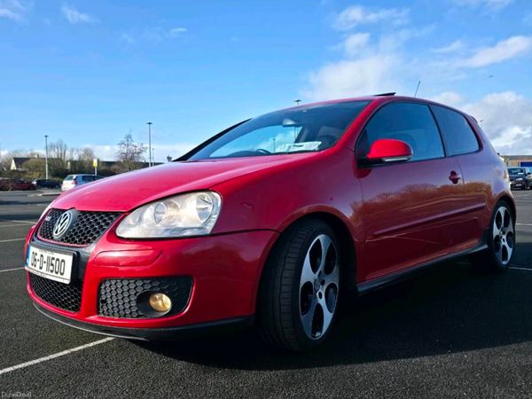 Volkswagen Golf Hatchback, Petrol, 2006, Red