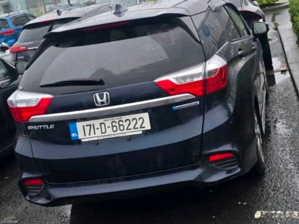 Honda Shuttle MPV, Petrol Hybrid, 2017, Blue