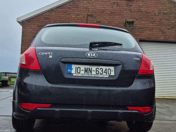 Kia Ceed Hatchback, Diesel, 2010, Black