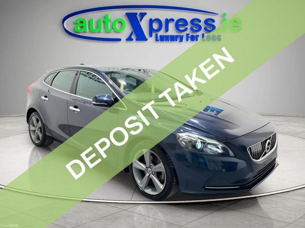Volvo V40 Hatchback, Petrol, 2014, Blue