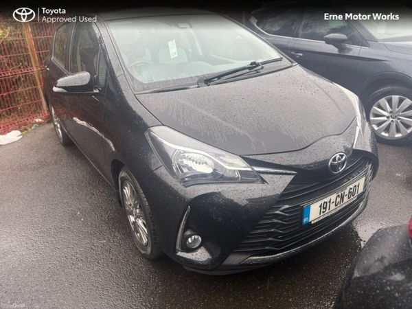 Toyota Yaris Hatchback, Petrol, 2019, Black