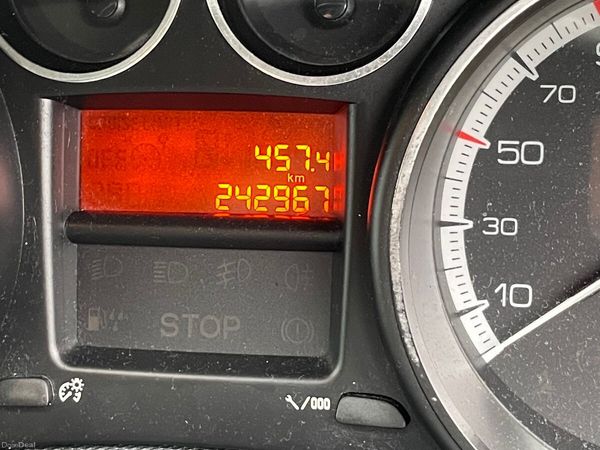 Peugeot 308 Hatchback, Petrol, 2009, Blue