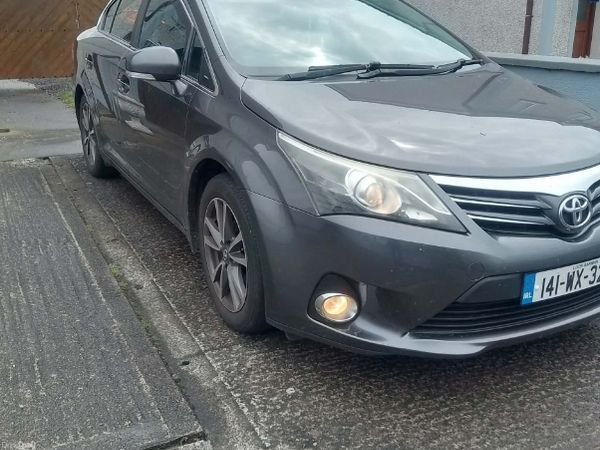 Toyota Avensis Saloon, Diesel, 2014, Grey