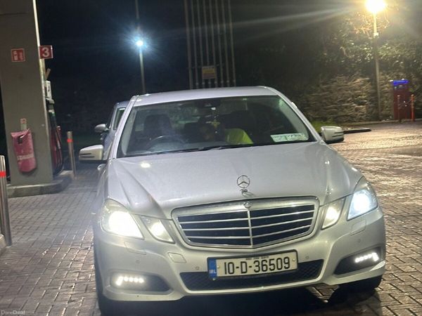 Mercedes-Benz E-Class Saloon, Diesel, 2010, Silver
