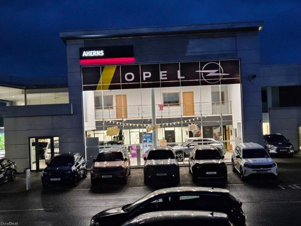 Opel Corsa Hatchback, Petrol, 2023, White