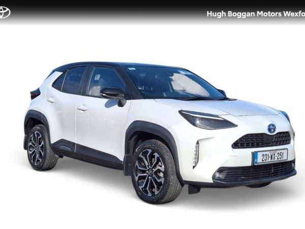 Toyota Yaris Cross Hatchback, Petrol Hybrid, 2023, White