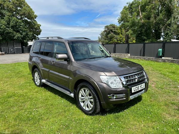Mitsubishi Pajero SUV, Diesel, 2015, Brown