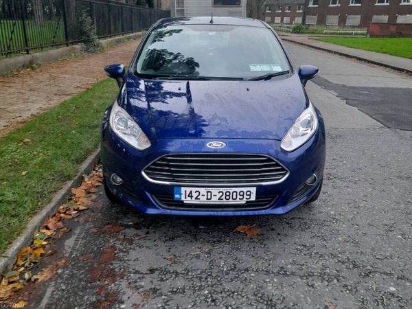Ford Fiesta Hatchback, Petrol, 2014, Blue