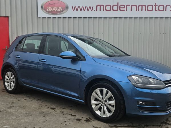 Volkswagen Golf Hatchback, Petrol, 2015, Blue