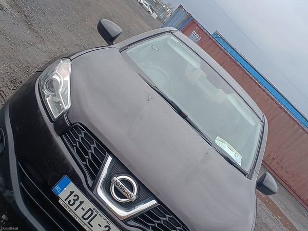 Nissan Qashqai Hatchback, Diesel, 2013, Black