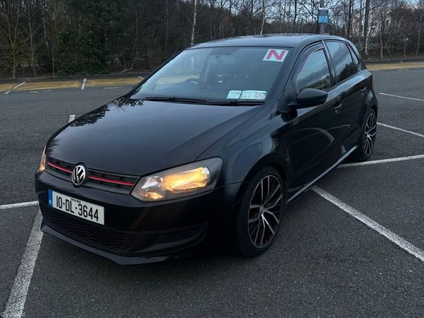 Volkswagen Polo Hatchback, Petrol, 2010, Black