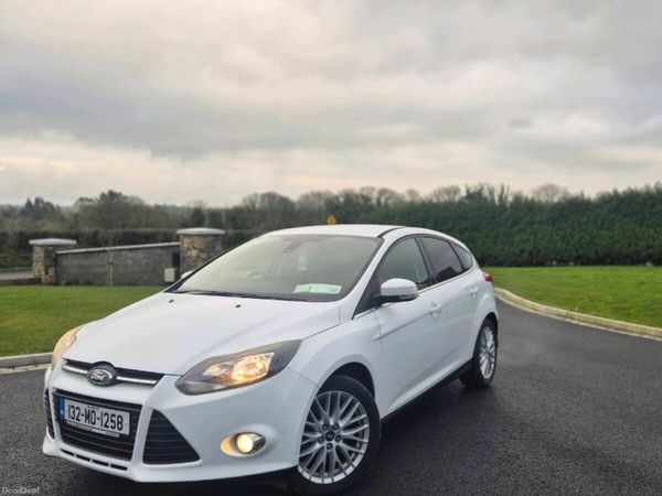 Ford Focus Hatchback, Petrol, 2013, White