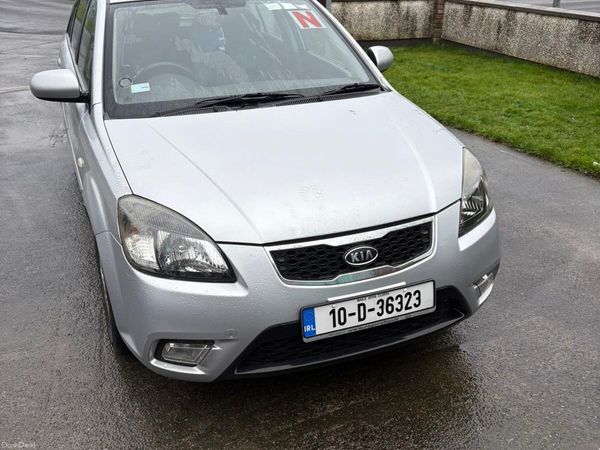 Kia Rio MPV, Petrol, 2010, Silver
