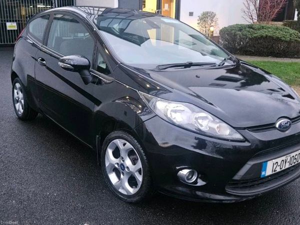 Ford Fiesta Hatchback, Petrol, 2012, Black