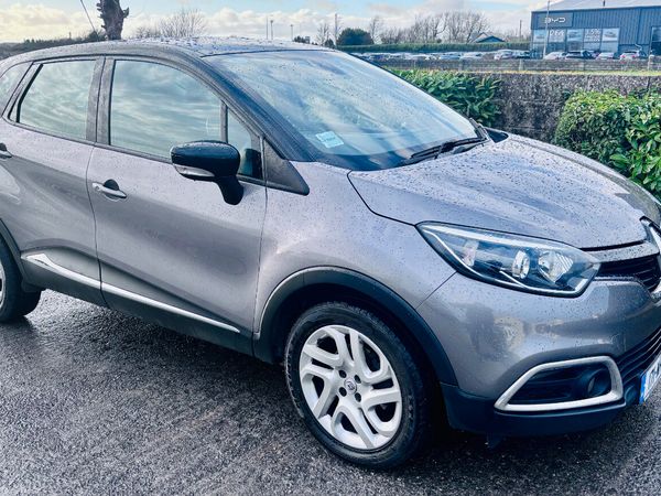 Renault Captur Hatchback, Diesel, 2017, Grey