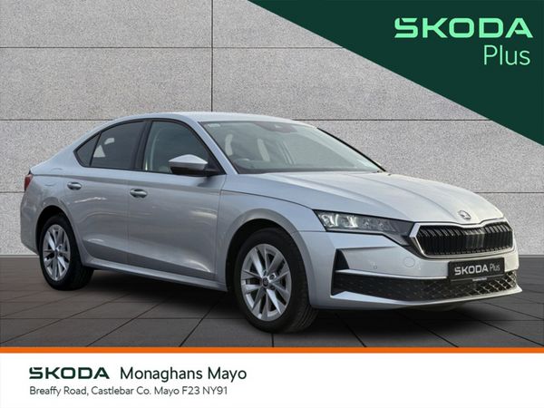 Skoda Octavia Hatchback, Petrol, 2025, Grey