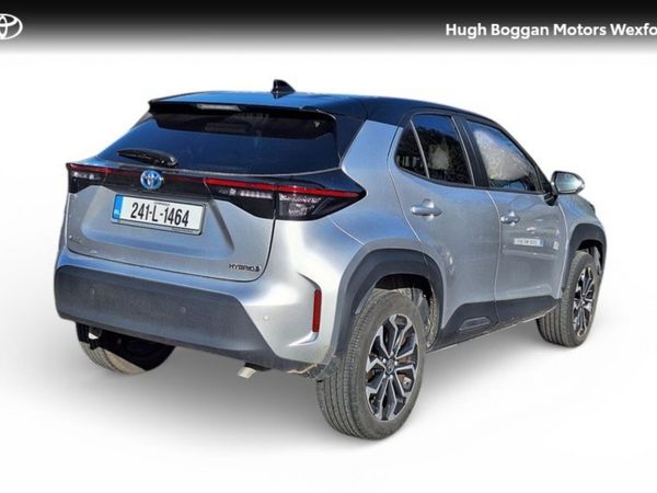 Toyota Yaris Cross Hatchback, Petrol Hybrid, 2024, Silver