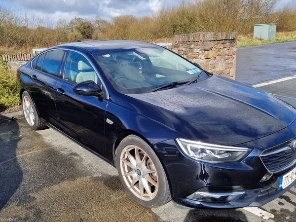 Opel Insignia Hatchback, Diesel, 2017, Blue