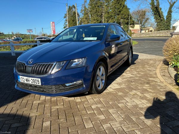 Skoda Octavia Hatchback, Diesel, 2017, Blue