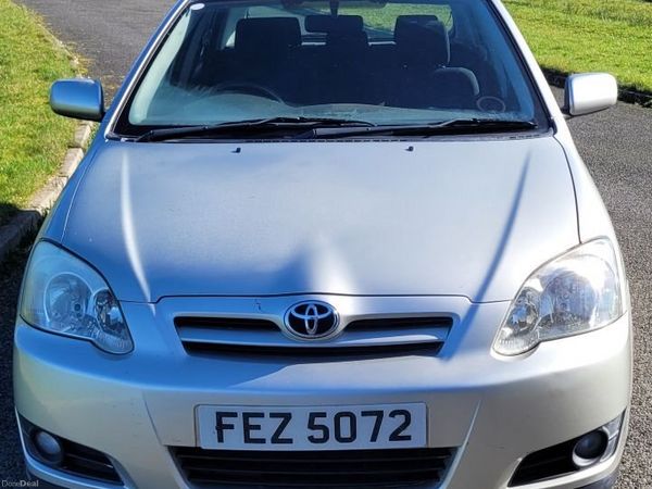 Toyota Corolla Hatchback, Petrol, 2005, Silver