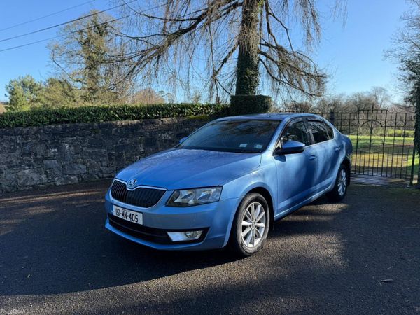 Skoda Octavia Saloon, Diesel, 2015, Blue
