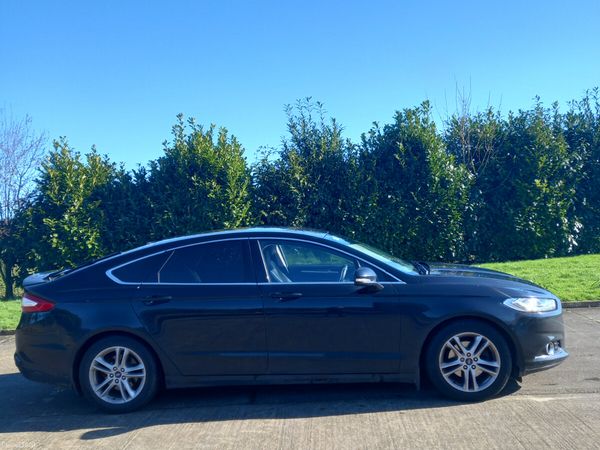 Ford Mondeo Hatchback, Petrol, 2017, Black