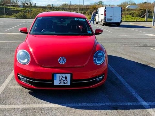 Volkswagen Beetle Hatchback, Petrol, 2012, Red