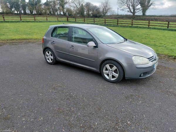 Volkswagen Golf Hatchback, Petrol, 2007, Grey