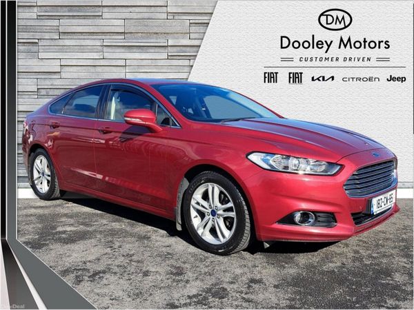 Ford Mondeo Hatchback, Diesel, 2018, Red