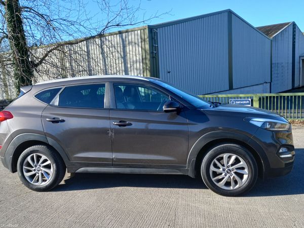 Hyundai Tucson SUV, Diesel, 2016, Bronze