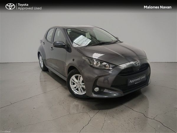 Toyota Yaris Hatchback, Petrol Hybrid, 2025, Grey