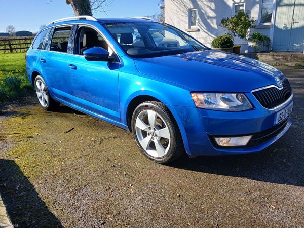 Skoda Octavia Estate, Diesel, 2015, Blue