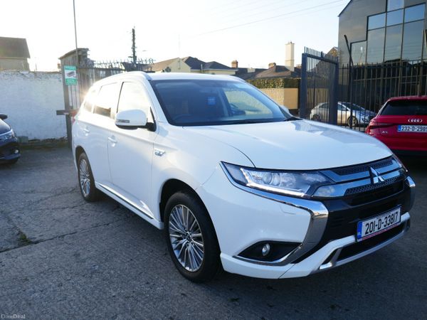 Mitsubishi Outlander SUV, Petrol Plug-in Hybrid, 2020, White