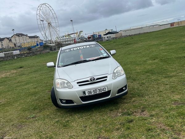 Toyota Corolla Hatchback, Petrol, 2006, Silver