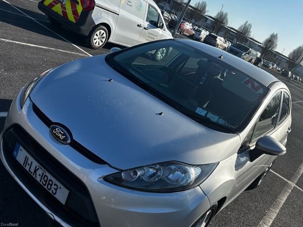 Ford Fiesta Hatchback, Petrol, 2011, Silver