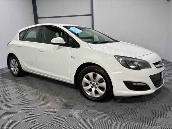 Opel Astra MPV, Diesel, 2015, White