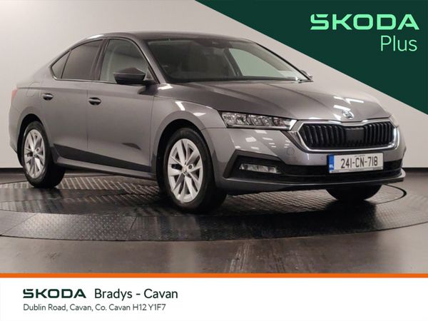 Skoda Octavia Saloon, Petrol, 2024, Grey