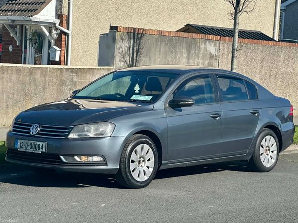Volkswagen Passat Saloon, Diesel, 2012, Grey