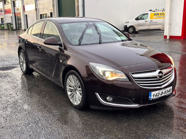 Opel Insignia Saloon, Diesel, 2014, Brown
