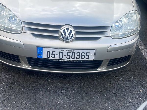 Volkswagen Golf Hatchback, Petrol, 2005, Beige