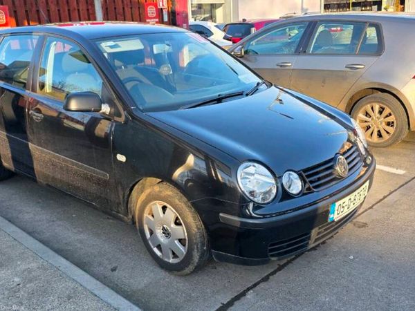 Volkswagen Polo Hatchback, Petrol, 2005, Black