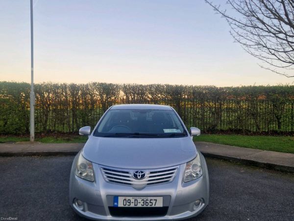 Toyota Avensis Saloon, Diesel, 2009, Silver