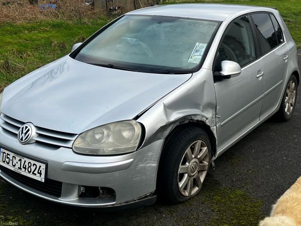 Volkswagen Golf Hatchback, Petrol, 2005, Silver