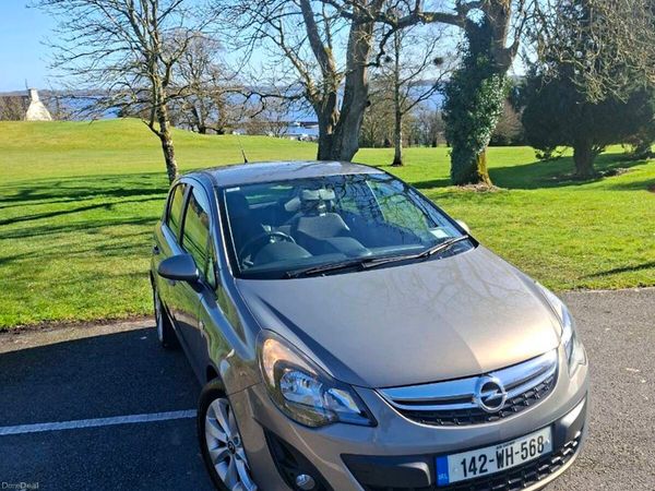 Opel Corsa Hatchback, Petrol, 2014, Brown